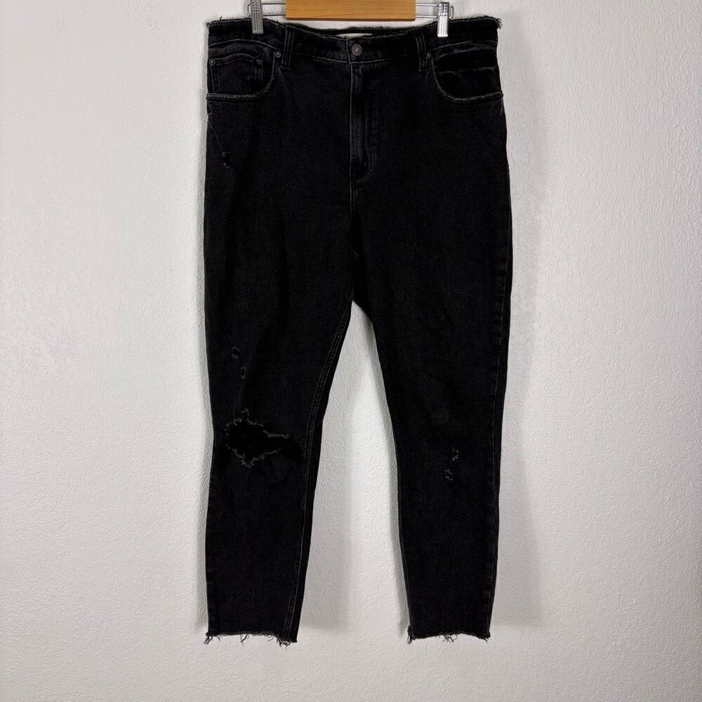 Abercrombie & Fitch Black The Skinny High Rise Distressed Jeans Size 32 Long